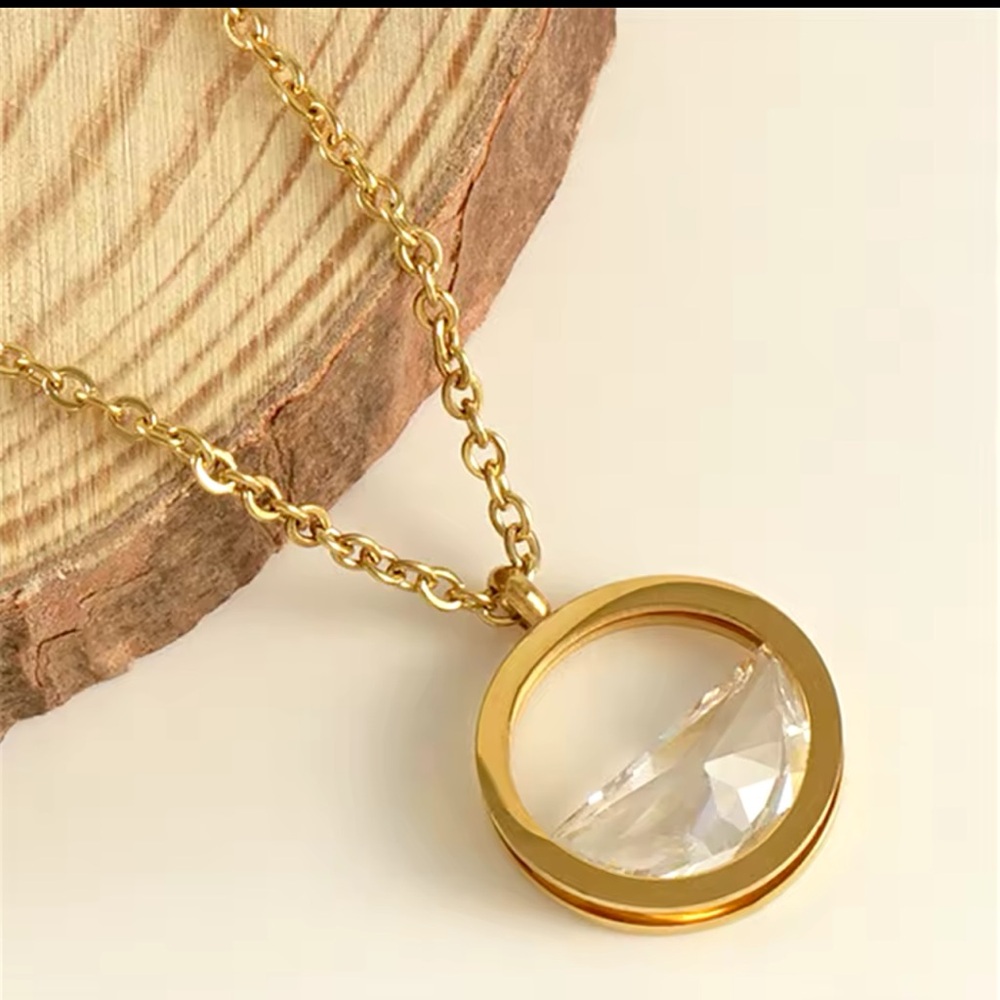 18K Gold Plated Abstract Design*Artsy*Cubic Zirconia*Round Pendant*Waterproof*ZX - Picture 4 of 5